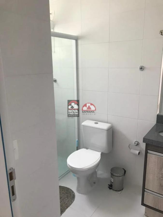 Apartamento à venda com 2 quartos, 70m² - Foto 14