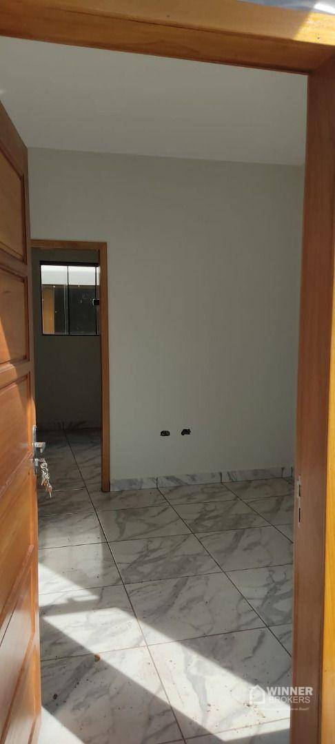 Casa à venda com 3 quartos, 75m² - Foto 3
