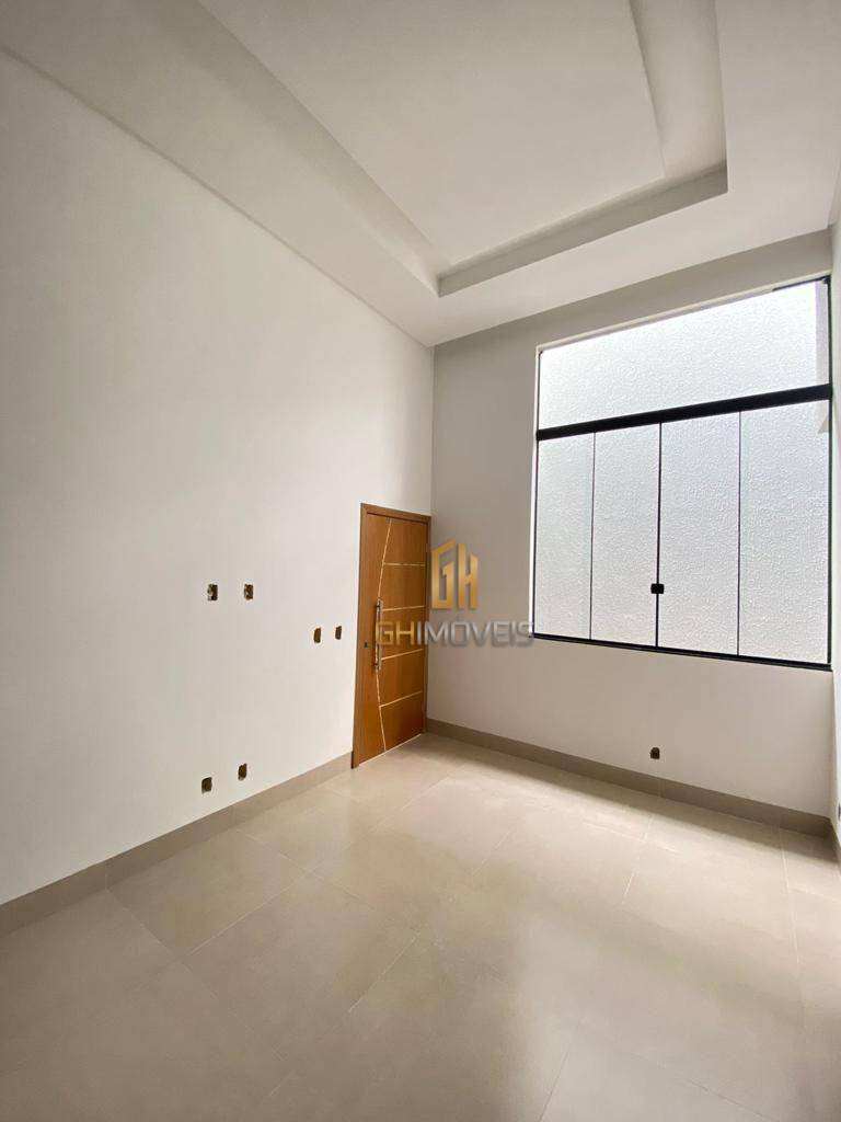 Casa à venda com 3 quartos, 100m² - Foto 4