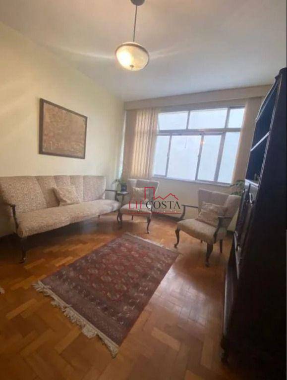 Apartamento à venda com 3 quartos, 136m² - Foto 1