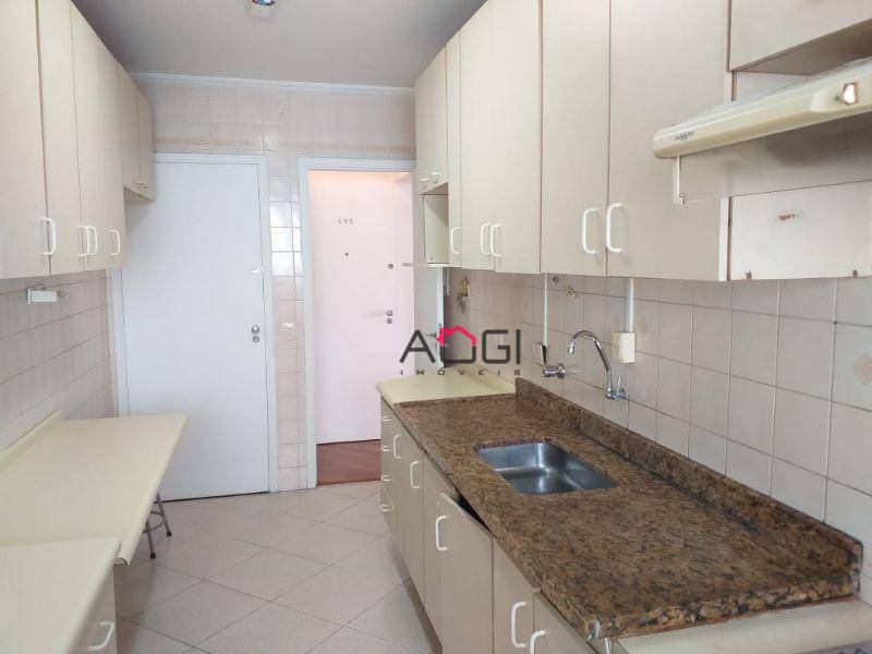 Apartamento à venda com 2 quartos, 64m² - Foto 8