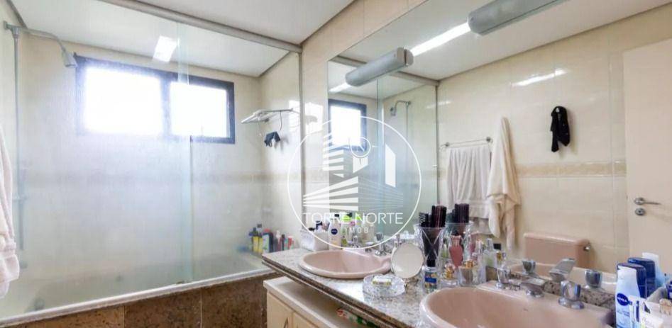 Apartamento à venda com 3 quartos, 176m² - Foto 12