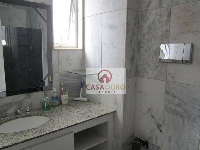 Apartamento à venda com 4 quartos, 140m² - Foto 11