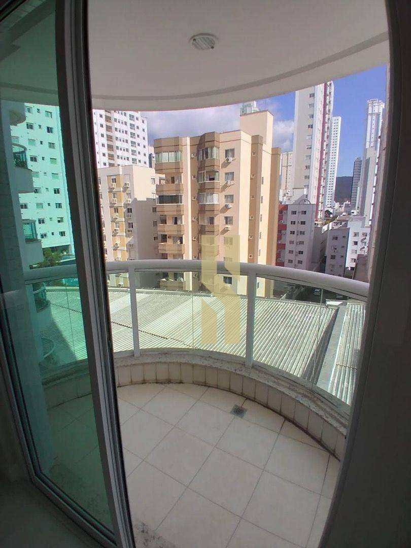 Apartamento à venda com 3 quartos, 138m² - Foto 24