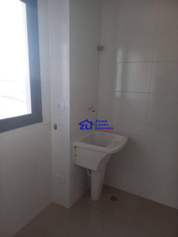 Apartamento à venda com 2 quartos, 40m² - Foto 22