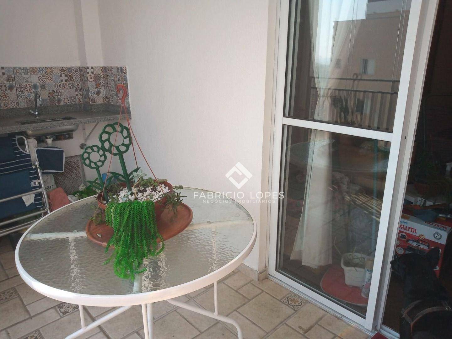 Apartamento à venda com 2 quartos, 73m² - Foto 4