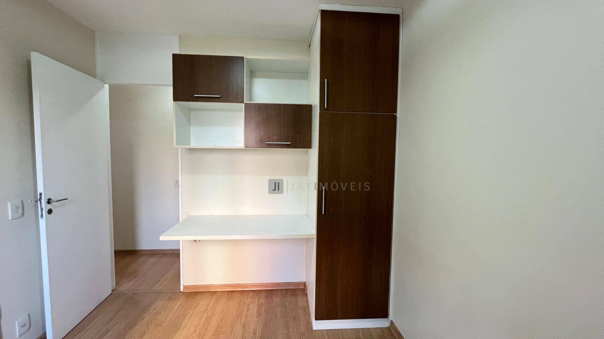 Apartamento para alugar com 3 quartos, 65m² - Foto 4