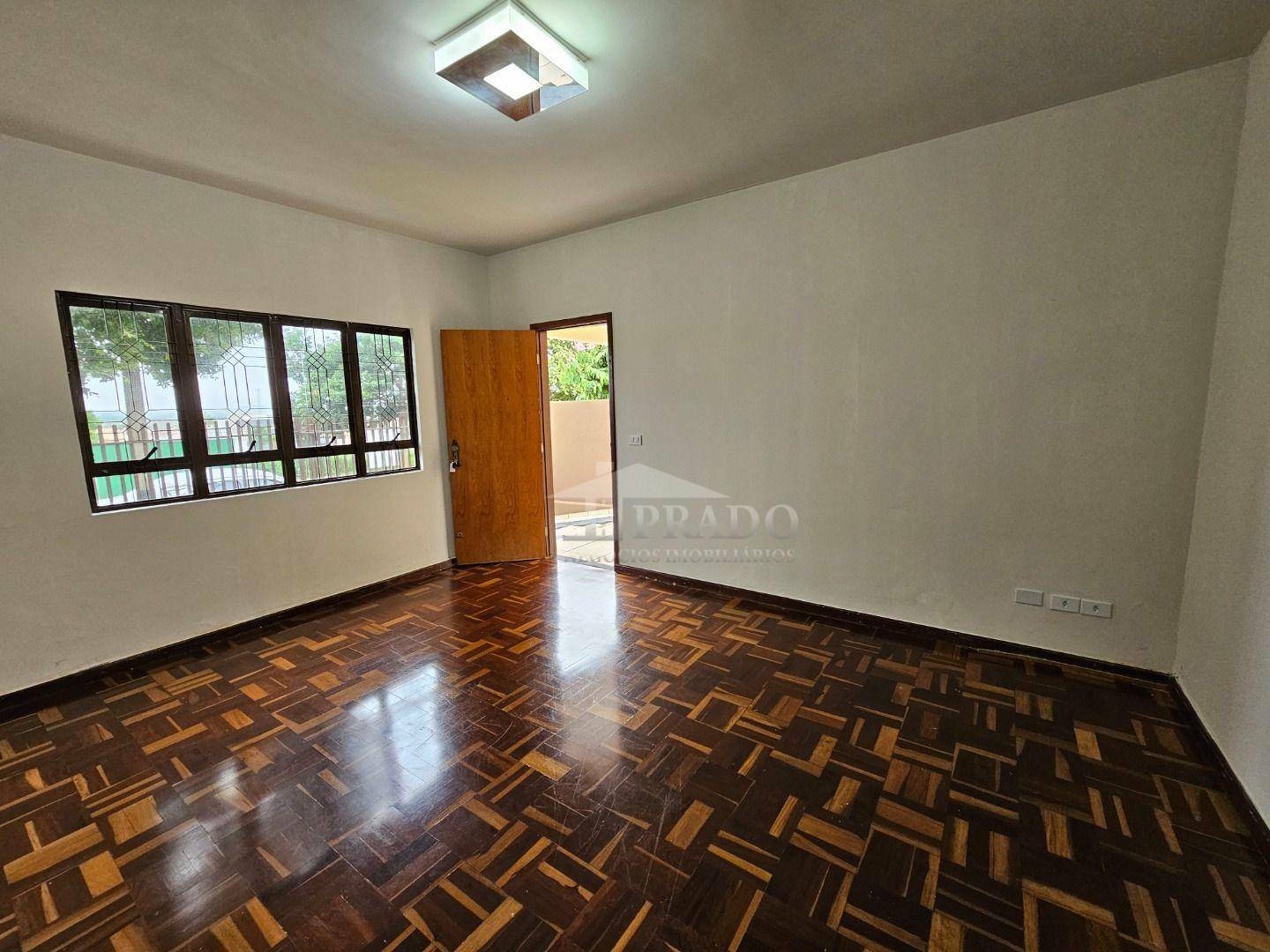 Casa para alugar com 3 quartos, 233m² - Foto 9