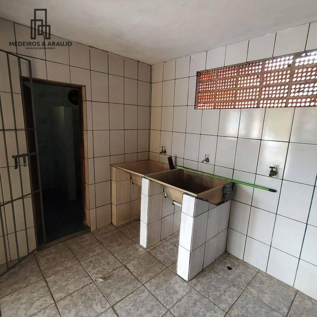 Casa à venda com 4 quartos, 210m² - Foto 23