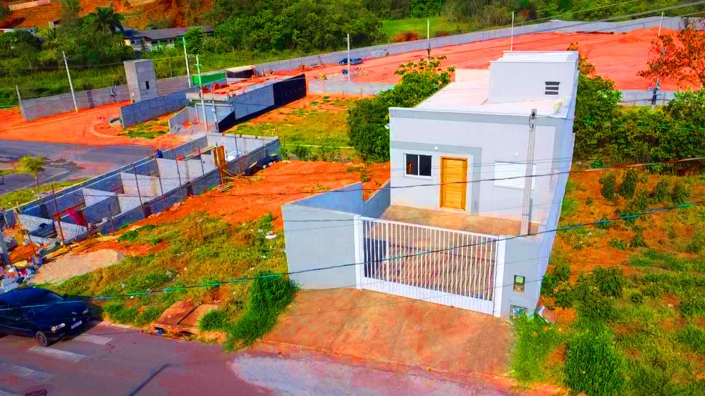 Casa à venda com 3 quartos, 200m² - Foto 3