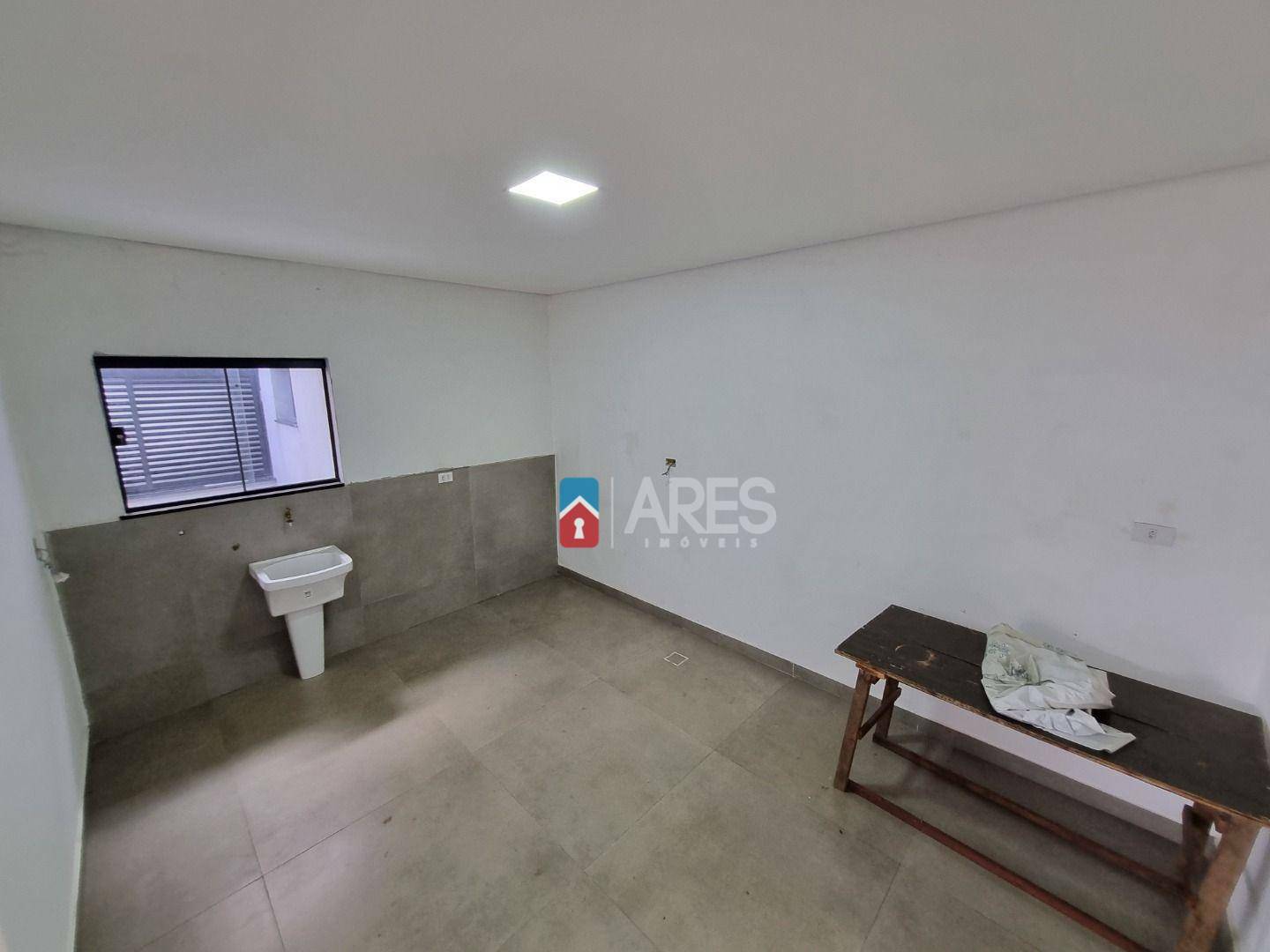 Casa à venda com 3 quartos, 222m² - Foto 32