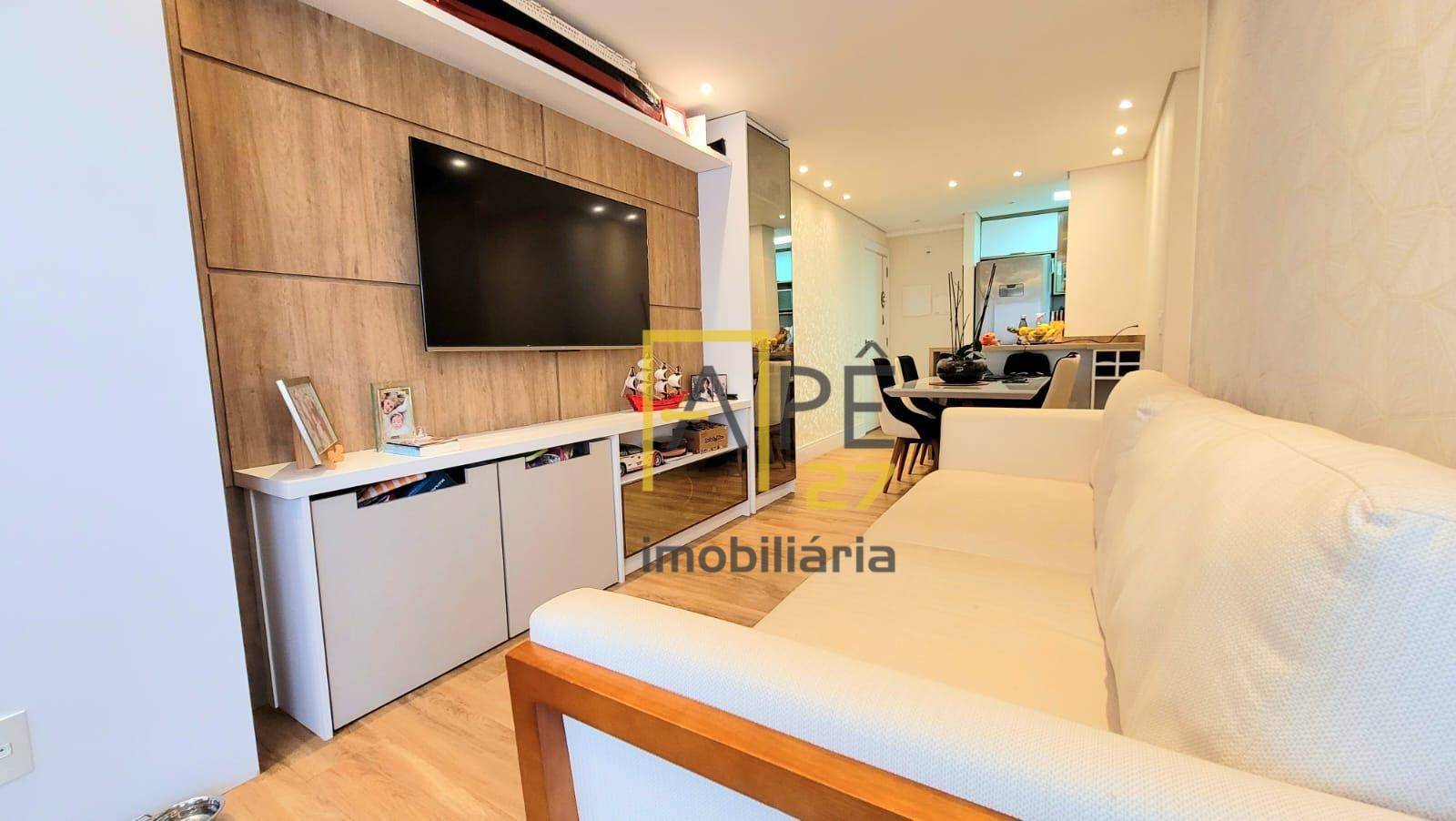 Apartamento à venda com 2 quartos, 67m² - Foto 3