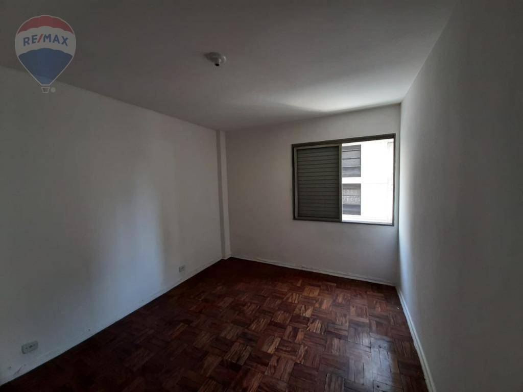 Apartamento para alugar com 2 quartos, 90m² - Foto 13