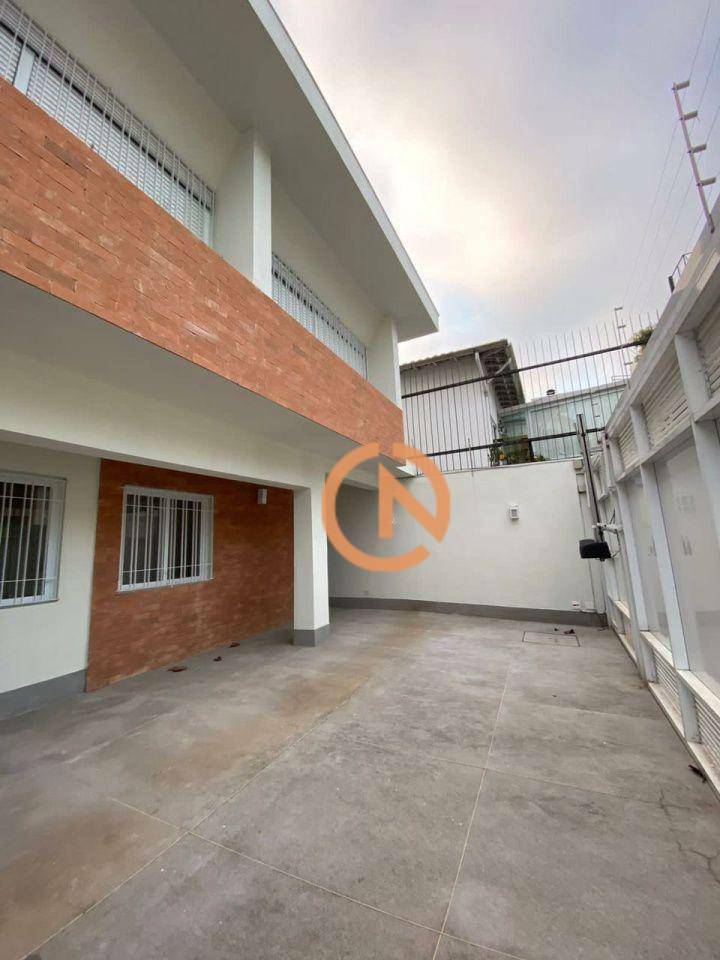 Sobrado à venda e aluguel com 3 quartos, 240m² - Foto 3