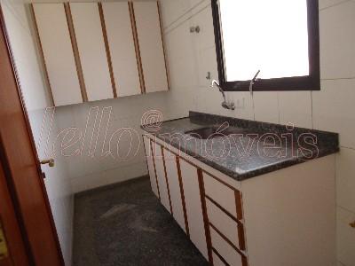 Apartamento para alugar com 3 quartos, 260m² - Foto 14