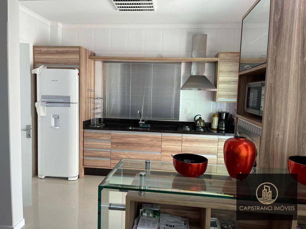 Apartamento à venda com 3 quartos, 143m² - Foto 15