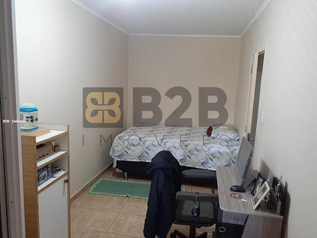 Casa à venda com 3 quartos, 150m² - Foto 12