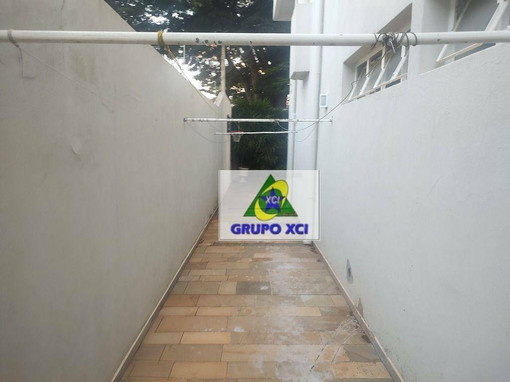 Casa para alugar com 4 quartos, 459m² - Foto 10