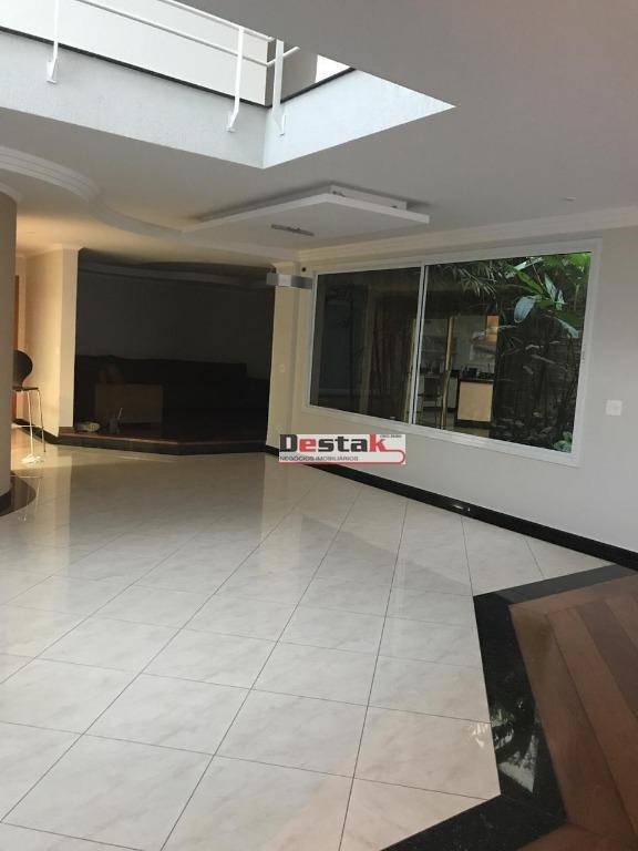 Sobrado à venda com 5 quartos, 600m² - Foto 25