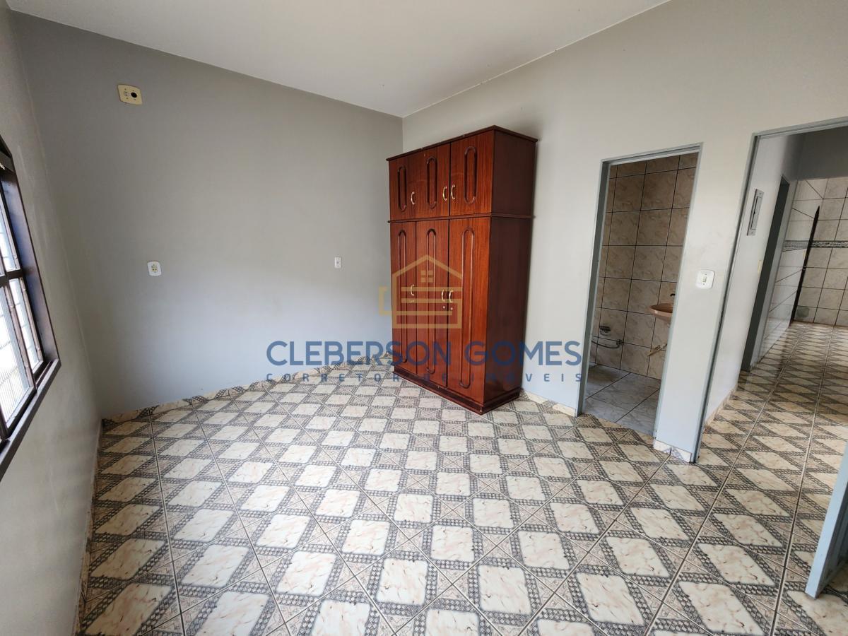 Casa à venda com 2 quartos, 360m² - Foto 12