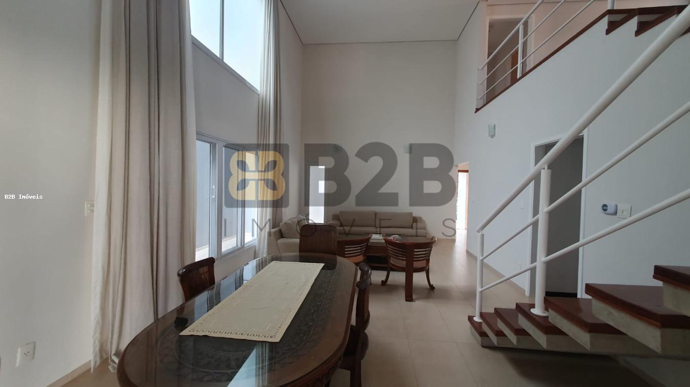 Casa à venda com 3 quartos, 358m² - Foto 2