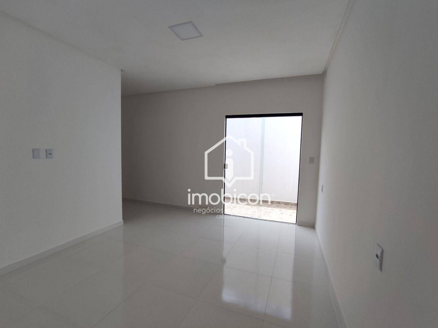 Casa à venda com 3 quartos, 90m² - Foto 12