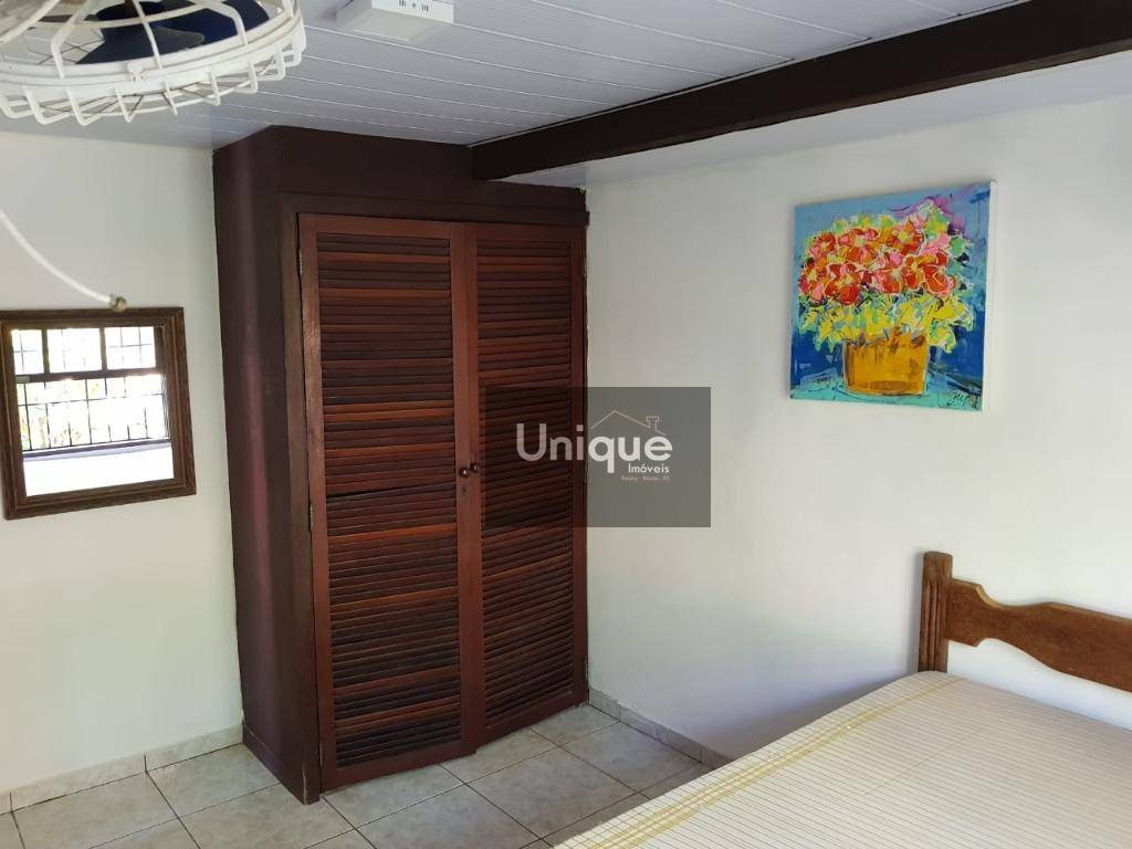 Casa à venda com 4 quartos, 180m² - Foto 14