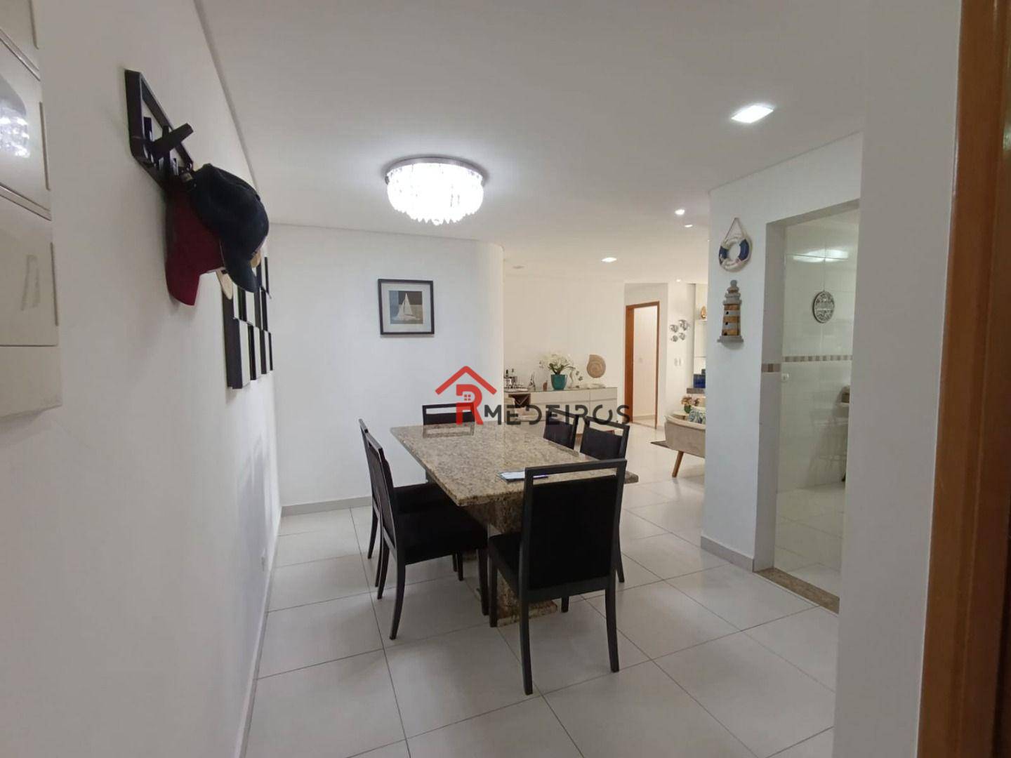 Apartamento à venda com 3 quartos, 123m² - Foto 3