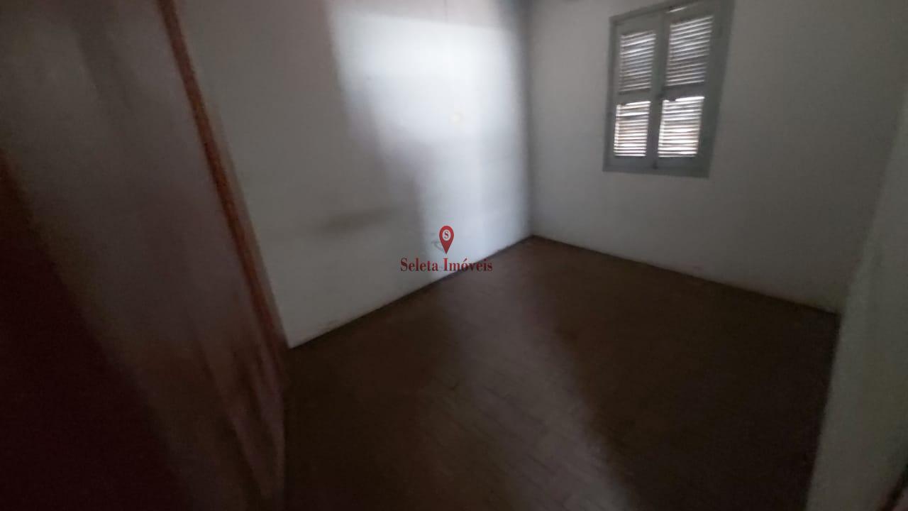 Casa à venda com 3 quartos, 150m² - Foto 3