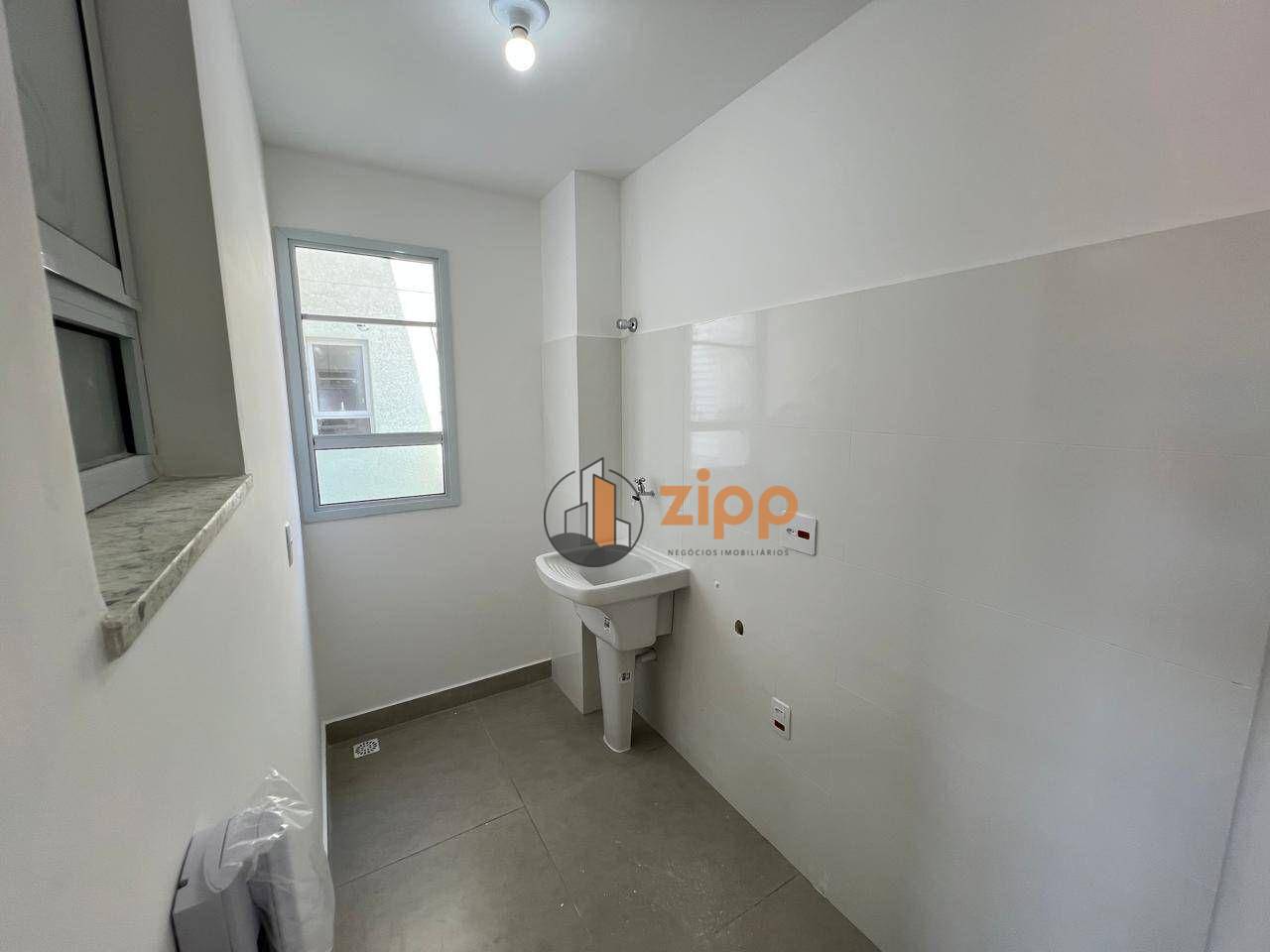 Apartamento para alugar com 2 quartos, 42m² - Foto 15