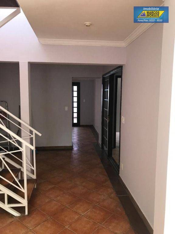 Casa à venda com 4 quartos, 185m² - Foto 18