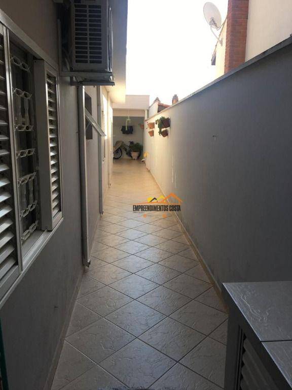 Casa à venda com 3 quartos, 133m² - Foto 13