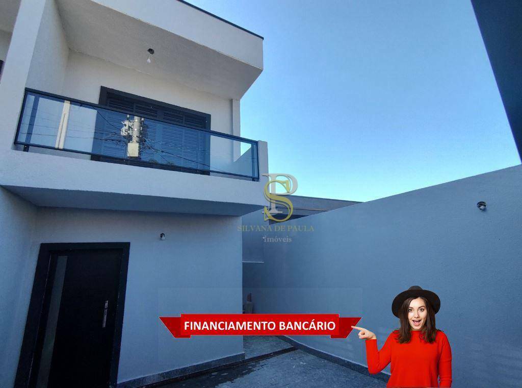 Casa à venda com 3 quartos, 128m² - Foto 1