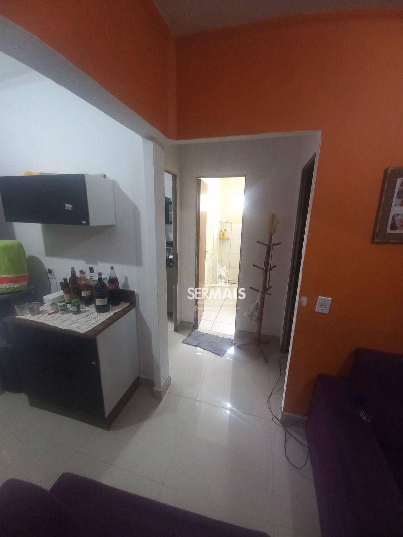 Casa à venda com 3 quartos, 80m² - Foto 6