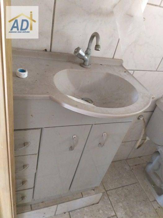 Casa à venda e aluguel com 2 quartos, 60m² - Foto 12