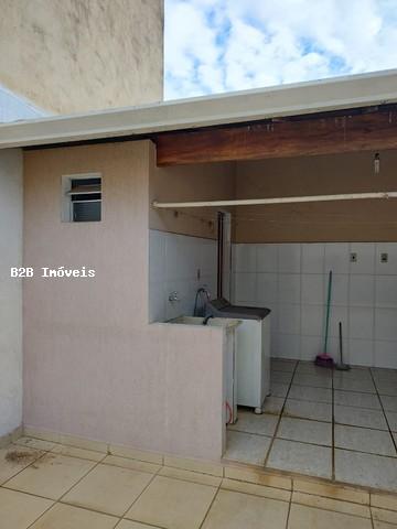 Casa à venda com 2 quartos, 103m² - Foto 15