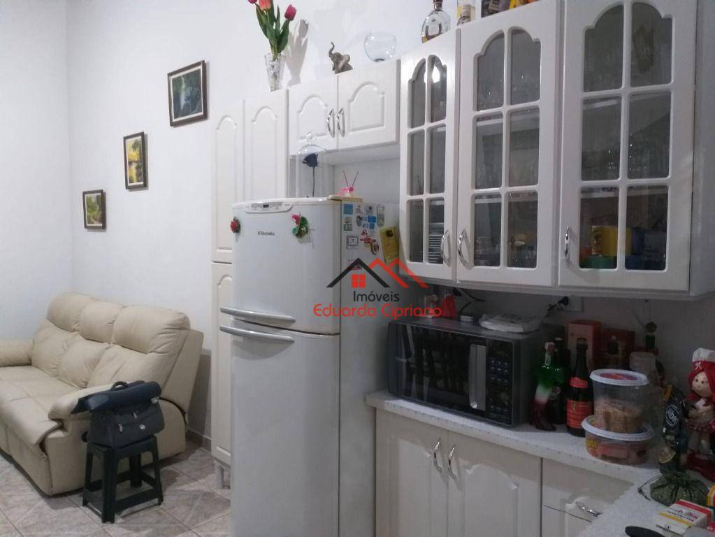 Casa à venda com 2 quartos, 200m² - Foto 15