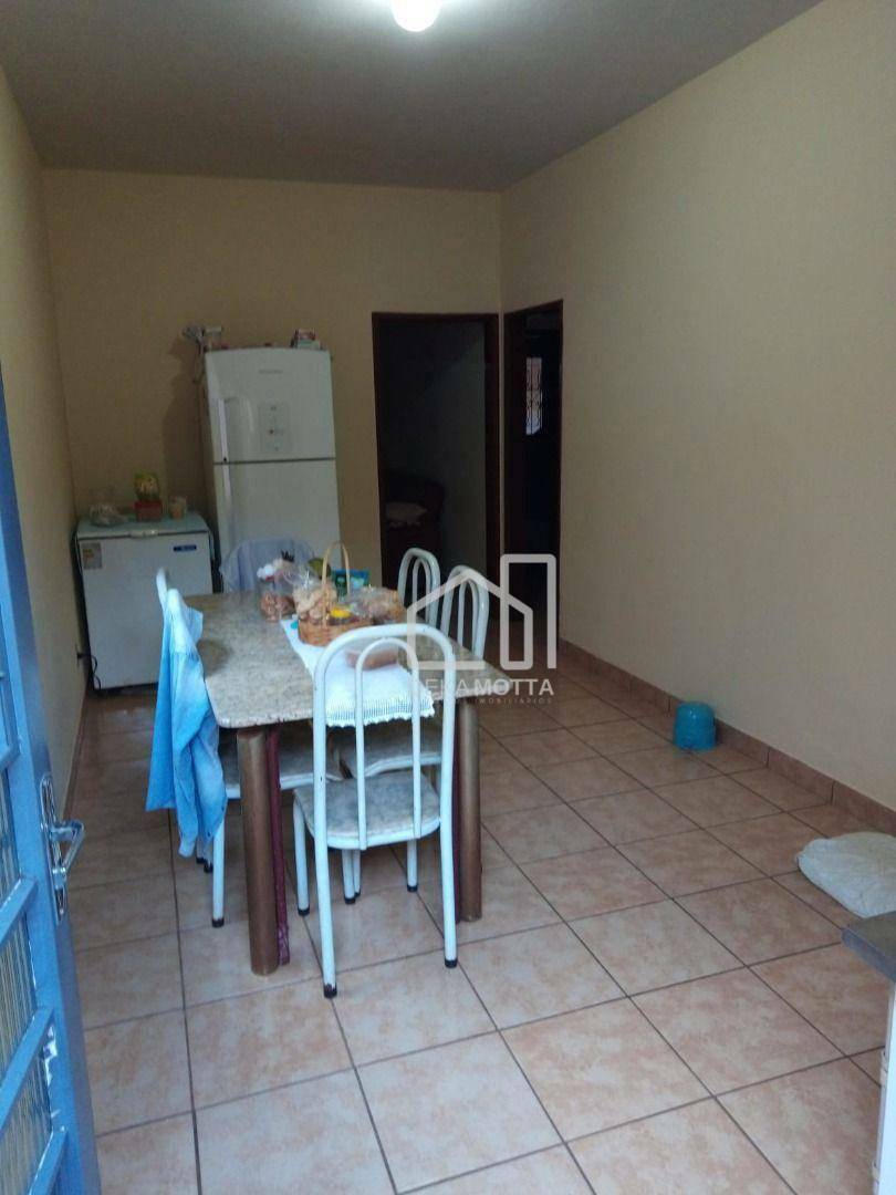 Casa à venda com 3 quartos, 1m² - Foto 13