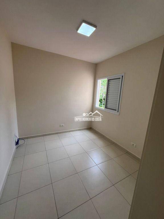 Casa de Condomínio para alugar com 3 quartos, 125m² - Foto 12