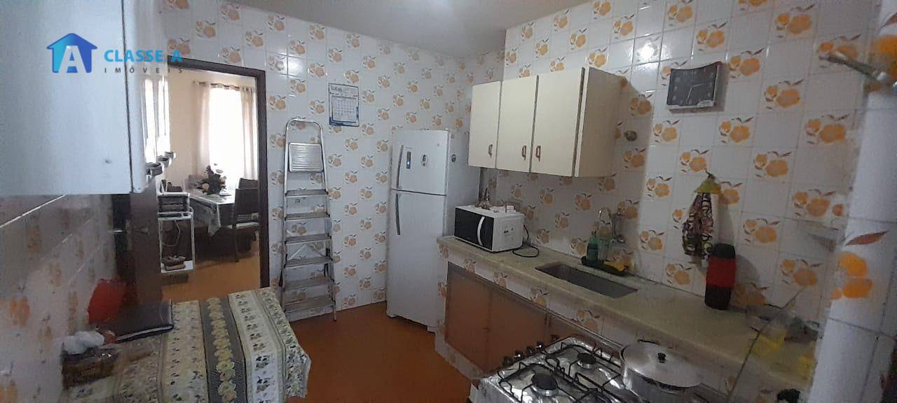 Apartamento à venda com 3 quartos, 135m² - Foto 7