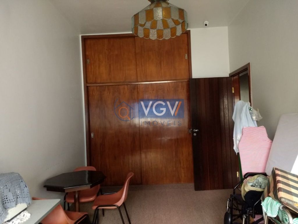 Casa à venda e aluguel com 5 quartos, 189m² - Foto 12