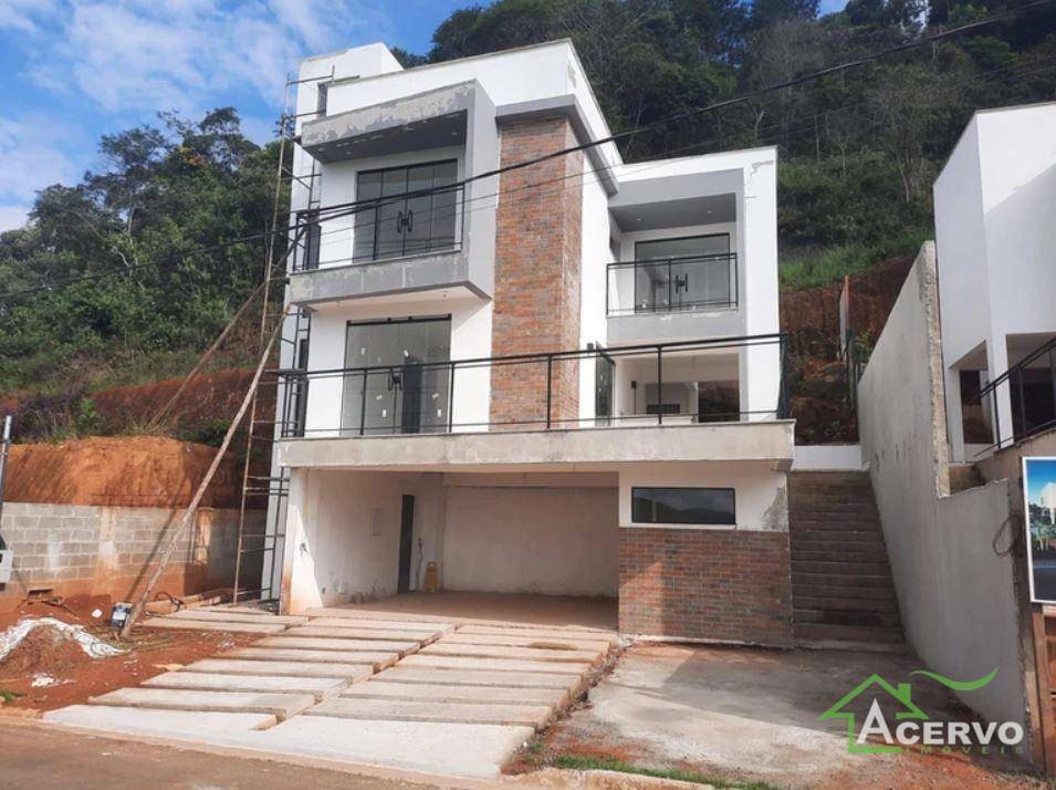 Casa de Condomínio à venda com 3 quartos, 215m² - Foto 13