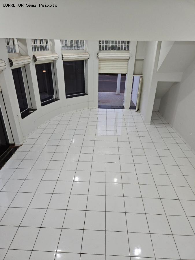 Conjunto Comercial-Sala para alugar com 1 quarto, 230m² - Foto 4