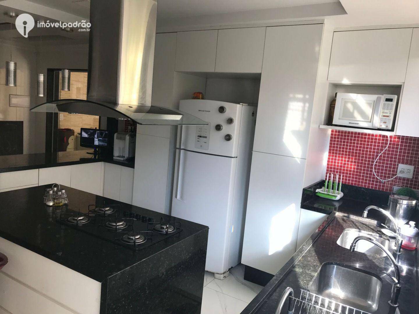 Casa à venda com 2 quartos, 96m² - Foto 11