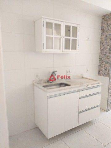 Apartamento à venda com 2 quartos, 58m² - Foto 4