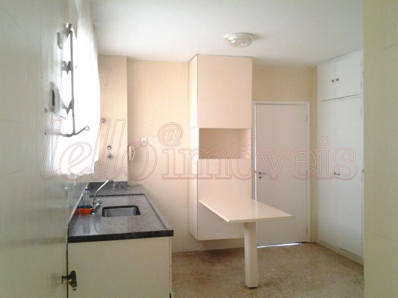 Apartamento para alugar com 4 quartos, 230m² - Foto 12