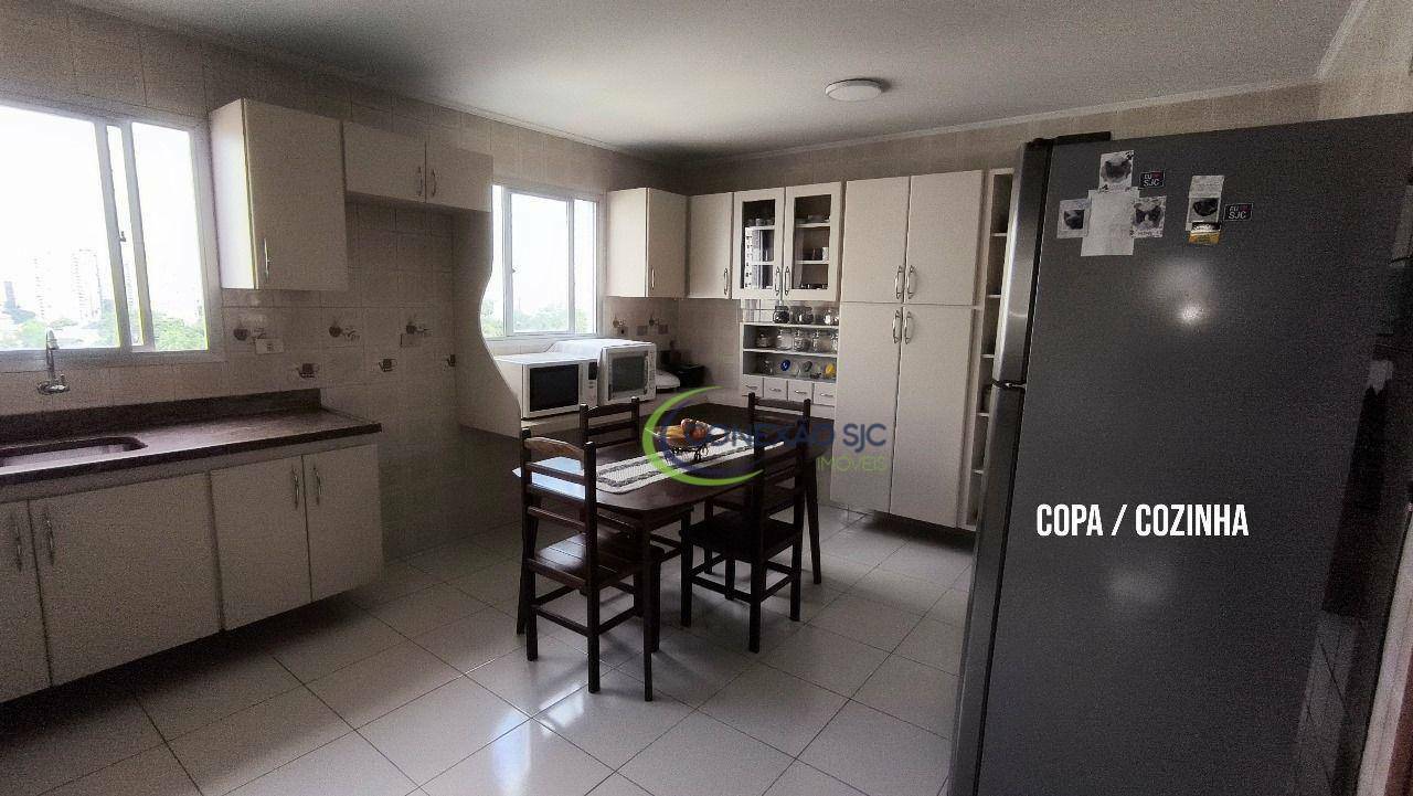 Apartamento à venda com 4 quartos, 217m² - Foto 9