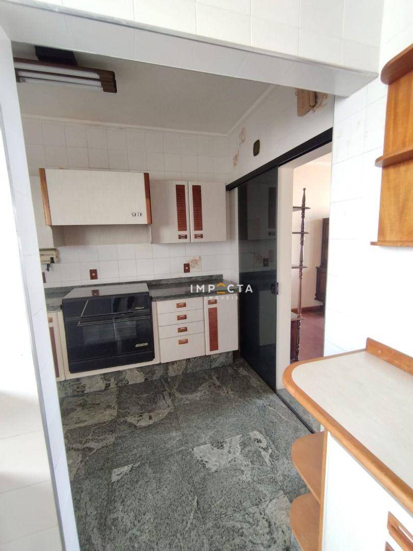 Apartamento à venda com 3 quartos, 113m² - Foto 4