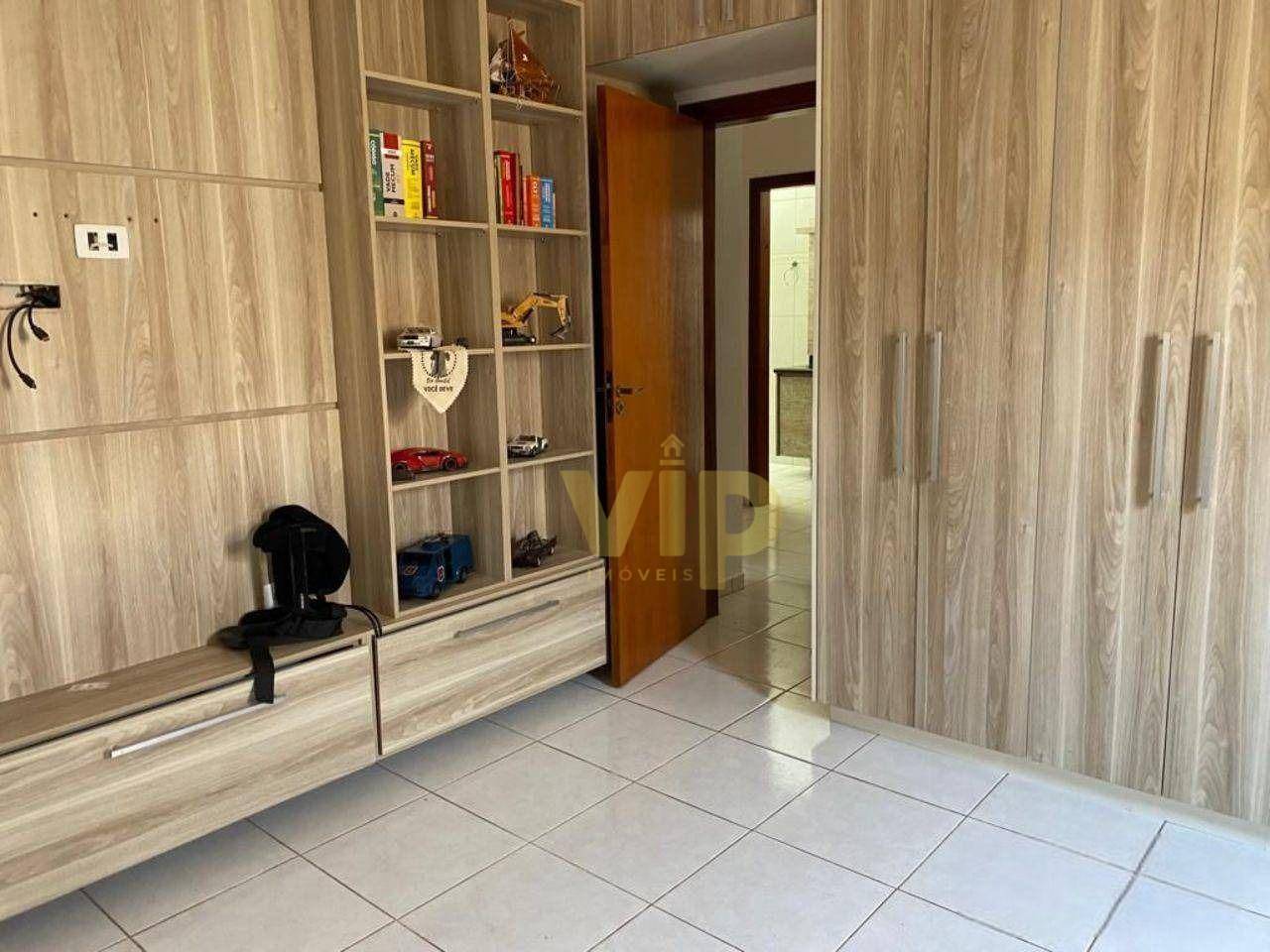 Casa à venda com 4 quartos, 280m² - Foto 8