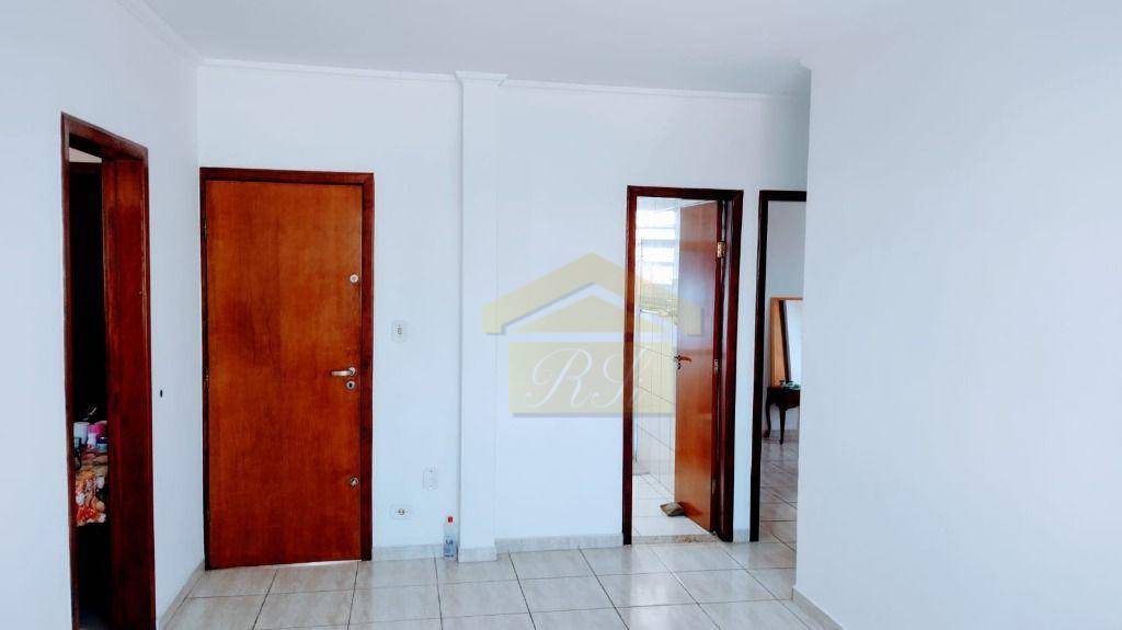 Apartamento à venda com 2 quartos, 80m² - Foto 2